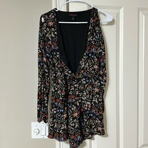 Floral romper with ties in the front